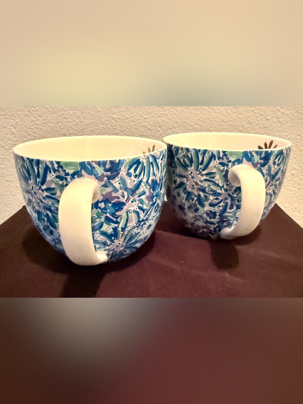 2 Lilly Pulitzer ceramic coffee mugs. Blue floral "High Maintenance" pattern - Picture 11 of 15